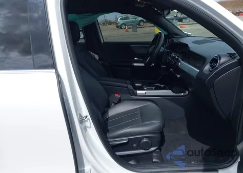 2022 Mercedes-Benz Glb 250 z USA, uszkodzony, nr VIN W1N4M4GB1NW199920